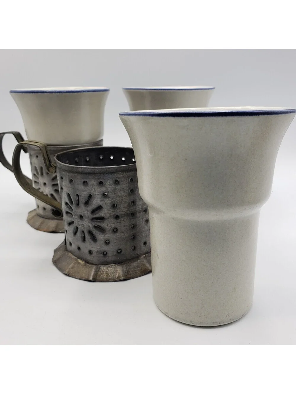 3 VTG Pfaltzgraff Yorktowne Tinsmith Stoneware Coffee Mug Cup Punched Tin Holder